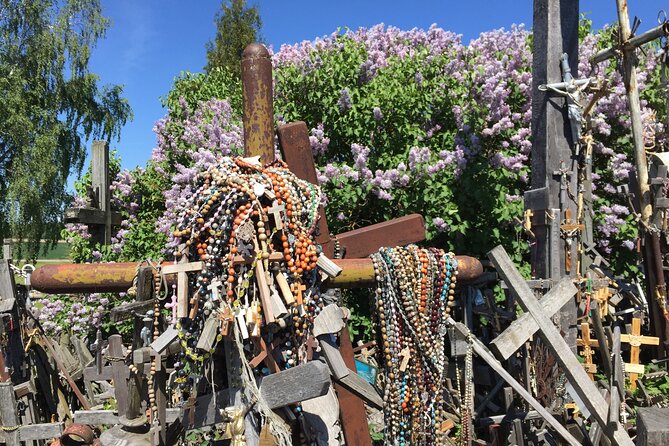 5,5 Hour Small Group Tour to Hill of Crosses from Riga - Leaving your own cross at the hill