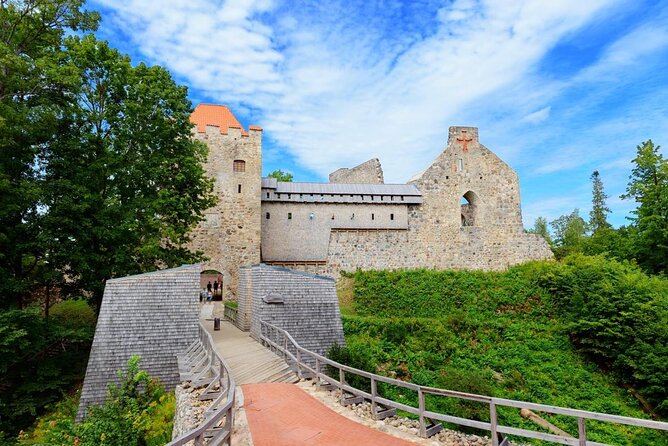 From Riga: Sigulda & Turaida Legends Group Tour - Sigulda Castle and the medieval frontier