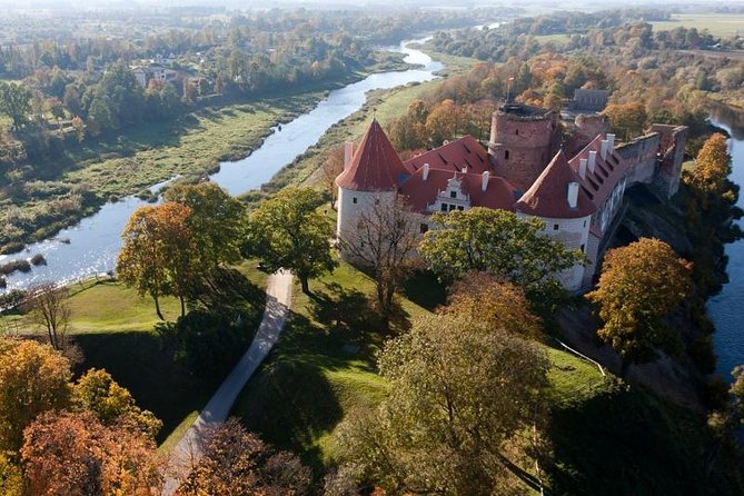 Full-Day Rundale Palace Tour from Riga - Why this castle pairing works from Riga