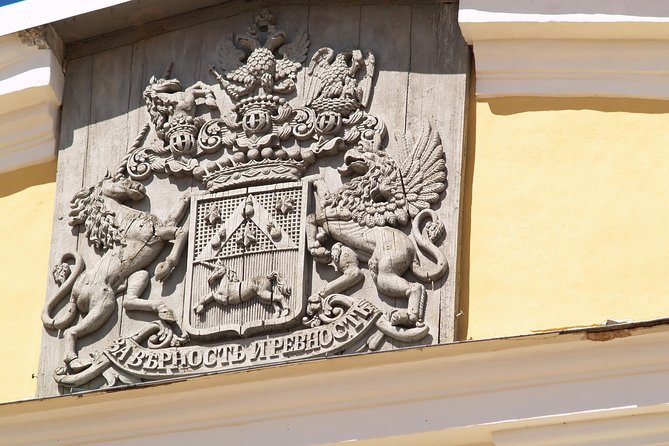 Group Day trip to Rundale Palace, Hill of Crosses & Bauska Castle - Who should book this experience?