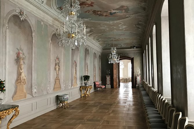 Group Day trip to Rundale Palace, Hill of Crosses & Bauska Castle - Should you book this Riga to Rundale tour?
