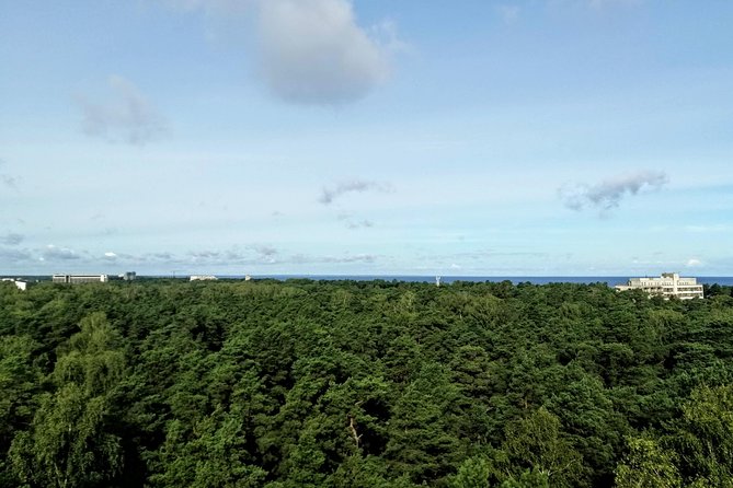 Jurmala sunset tour - A drive through Jurmala puts the villas in context
