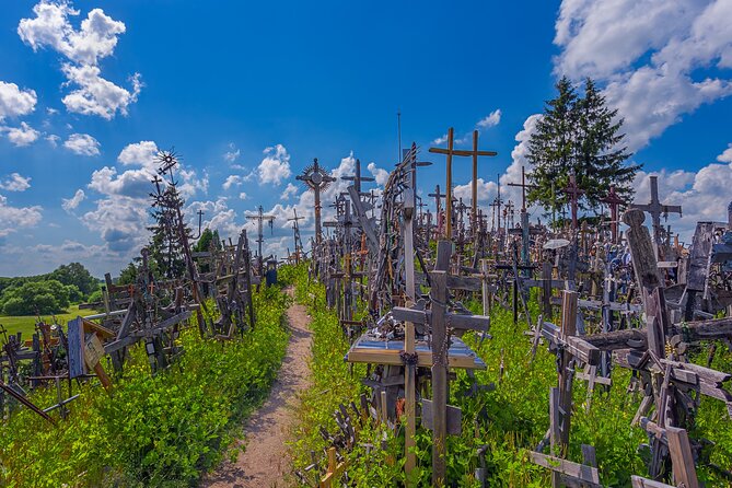 Private Full-Day Trip to Hill of Crosses, Rundale Palace & Bauska - Bauska Castle: fortress walls and River Musa views
