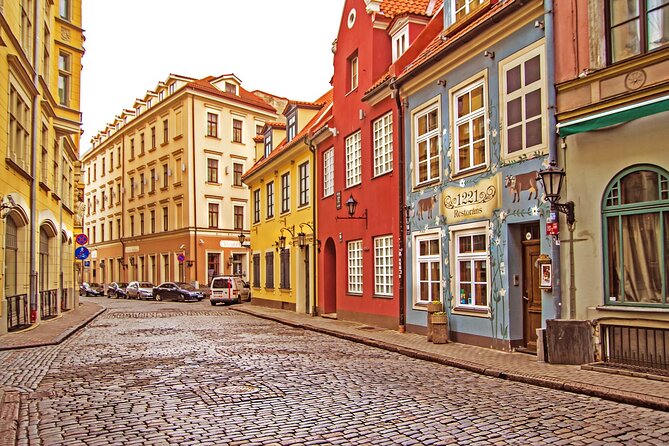 Private Tour of Riga - Why a private tour may be worth the cost