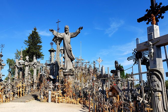 Private trip - Hill of Crosses / 2 countries in 1 day - Booking, pickup, and cancellation details