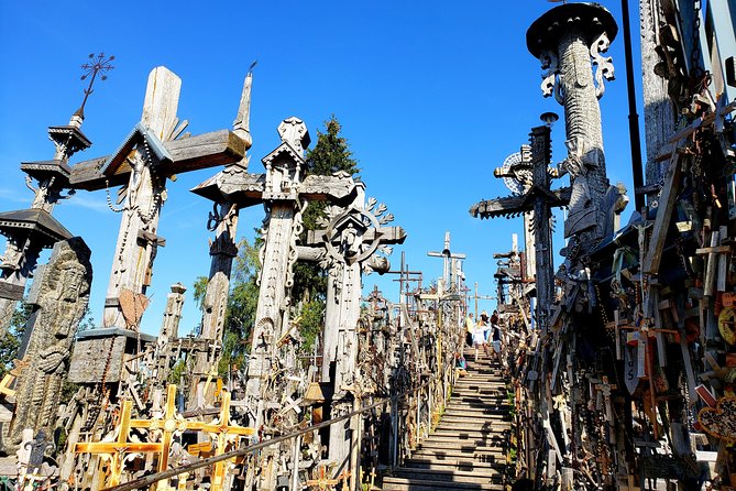 Private trip - Hill of Crosses / 2 countries in 1 day - The first 30 minutes at Kryziu Kalnas