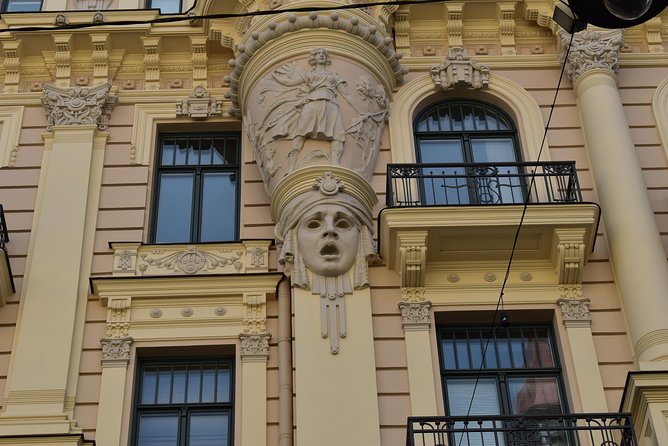 Riga Art Nouveau walking tour - What the guides add to the walk