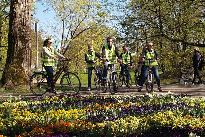 Riga Highlights Bike Tour - Alberta Iela and Riga’s Art Nouveau prize
