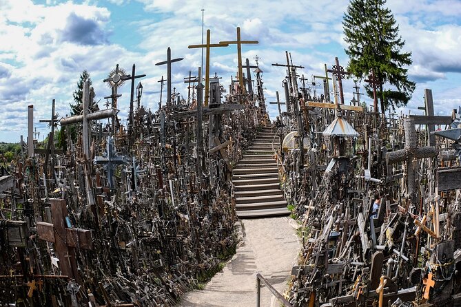 Riga: Hill of Crosses & Guided Rundale Palace with Bauska Castle - Medieval Bauska Castle and the tower