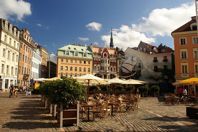 Riga Old Town Walking Tour in a Small Group - Following Riga’s medieval and Renaissance details