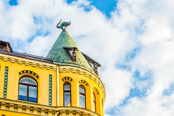 Riga Private Walking Tour - Freedom Monument and modern Latvian identity