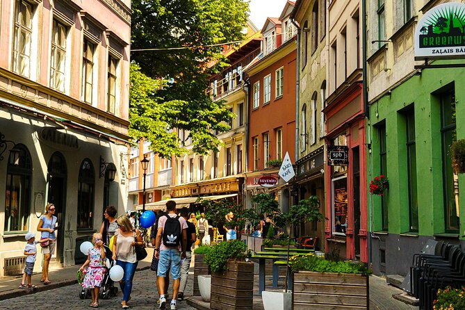 Riga Private Walking Tour with a Local - What kind of Riga tour is this?