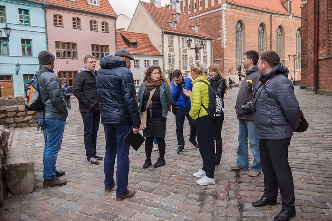 Riga Sightseeing Tour for First Time Visitors - Seeing Riga between the walking stops